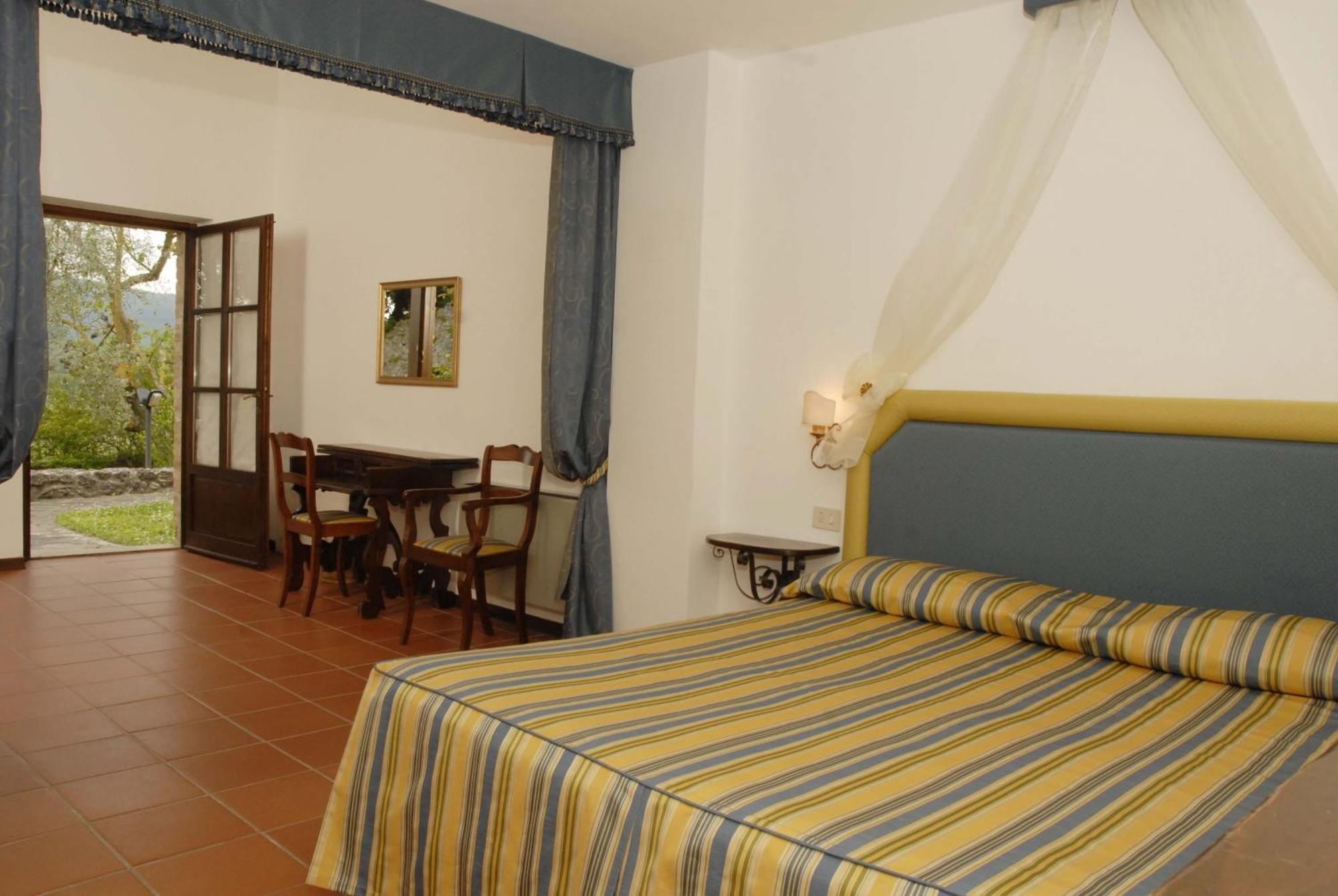 בית הארחה סוביצ'ילה 	Relais Borgo Di Toiano מראה חיצוני תמונה