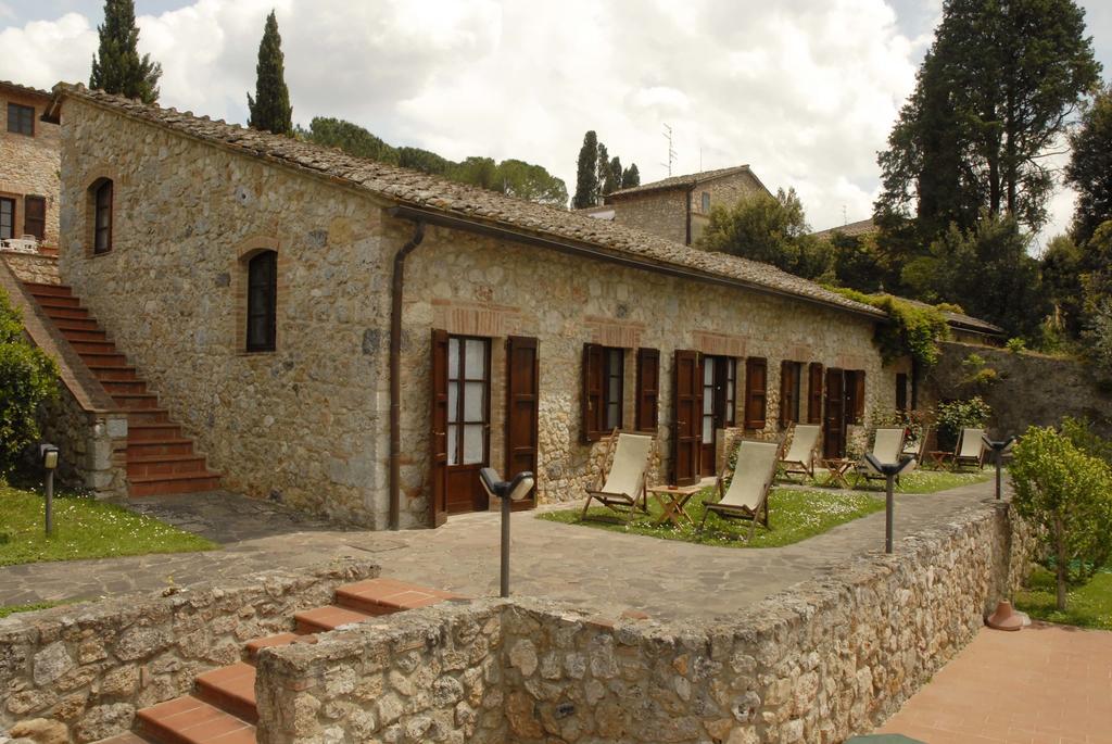 בית הארחה סוביצ'ילה 	Relais Borgo Di Toiano מראה חיצוני תמונה