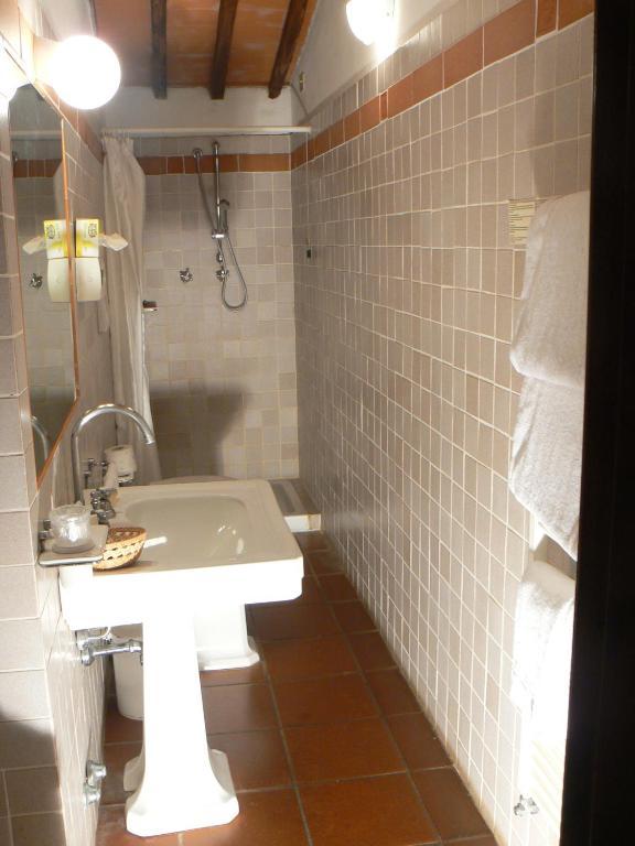 בית הארחה סוביצ'ילה 	Relais Borgo Di Toiano חדר תמונה
